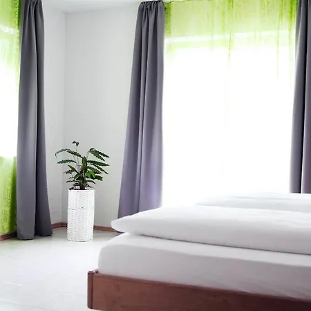 Hotel Pension Kaempfelbach Pensjonat Kampfelbach